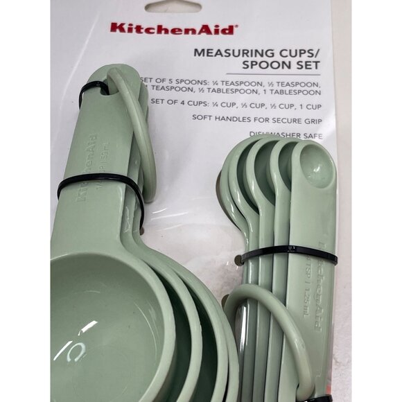 KitchenAid 16 Piece pistachio Kitchen Tool Set - VHTF New With Tags - Picture 6 of 8